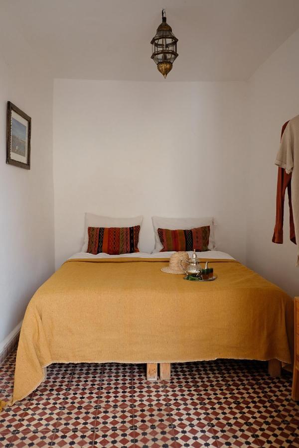 Hashpoint Surf Camp Hostel Taghazout Buitenkant foto