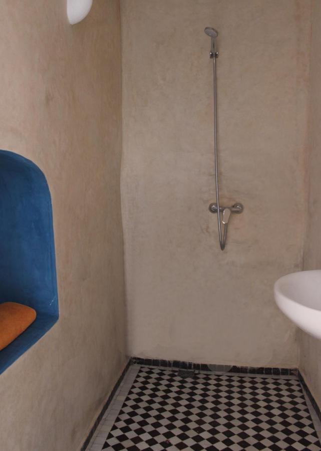 Hashpoint Surf Camp Hostel Taghazout Buitenkant foto